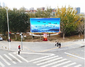 吉首户外大屏广告投放要点。